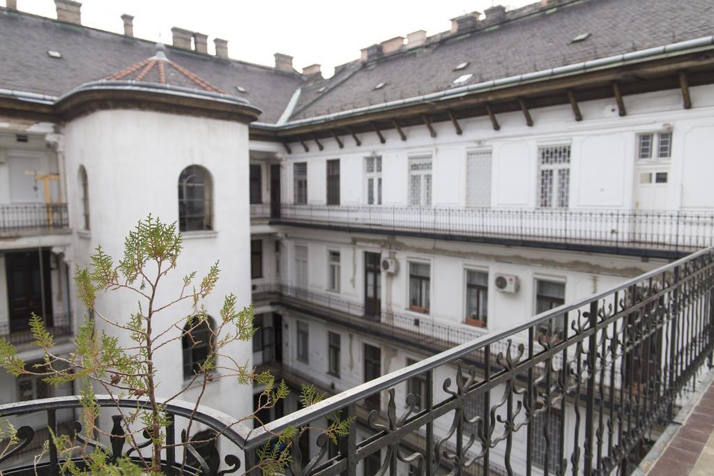 Apartamento Cozy Loft At Opera Budapest Exterior foto